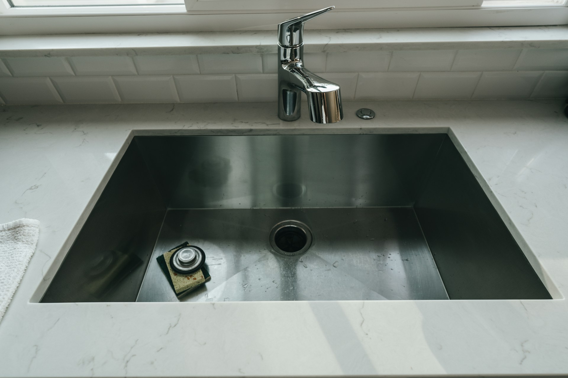 Professional Solutions for Kitchen Sink Drain Blockages 8 kitchen sink